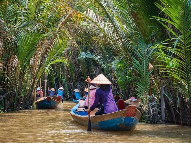 1-Day Combined Tour: Cái Bè Mekong Delta & Củ Chi Tunnels