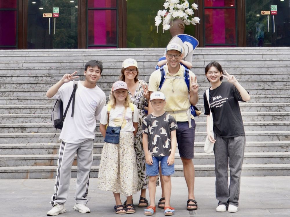 ภาษาอังกฤษสำหรับไกด์นำเที่ยว – เคล็ดลับสู่ความสำเร็จกับ Huongdanviendulich.vn ในโฮจิมินห์